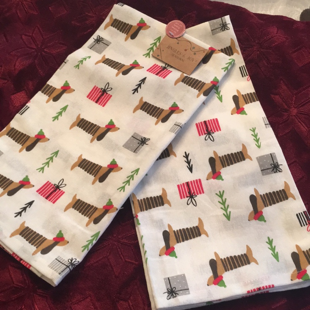 🥰 Set of two dachshund themed dish towels - Picture 5 of 6
